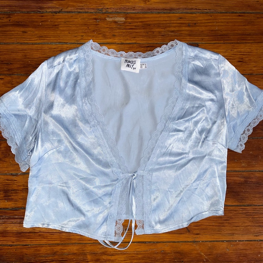 Cute Crop Silk Top!